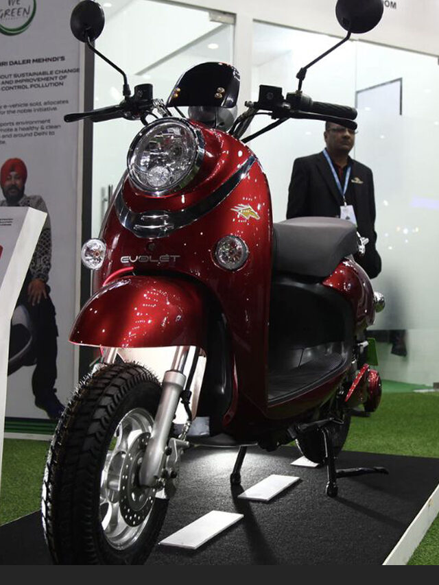 भारत की सबसे सस्ती Electric Scooter, मिलेंगी 200Km की दमदार रेंज, कीमत महज ₹49,000..